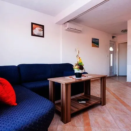 With A Parking Space - 15497