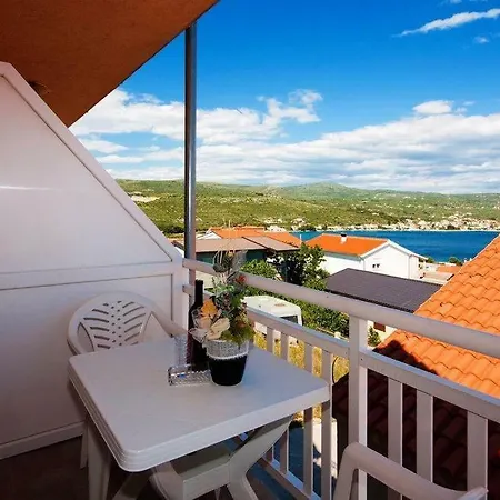 With A Parking Space - 15497 *