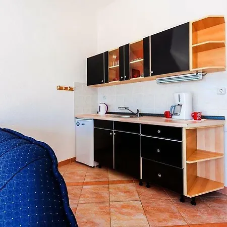 With A Parking Space - 15497 *