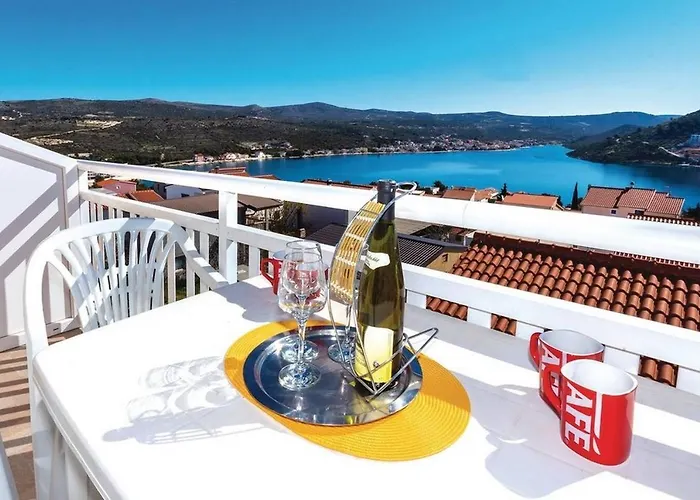 With A Parking Space - 15497 * Rogoznica (Sibenik-Knin)