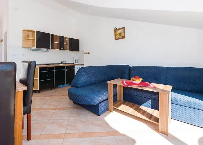 With A Parking Space - 15497 Daire