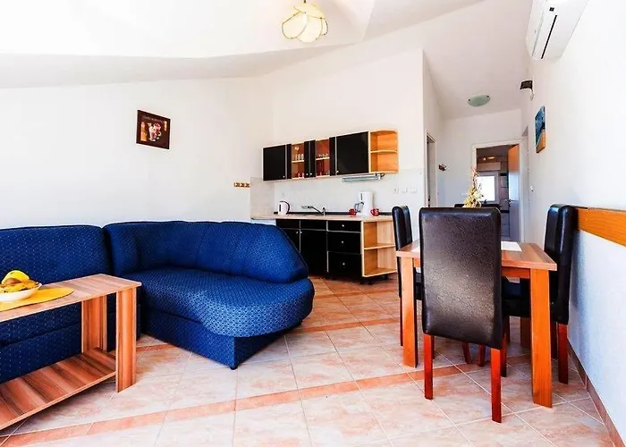 With A Parking Space - 15497 Lejlighed Rogoznica (Sibenik-Knin)