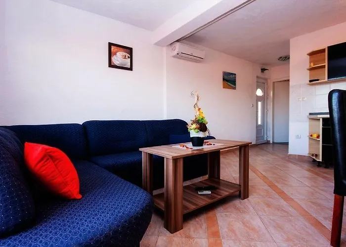 With A Parking Space - 15497