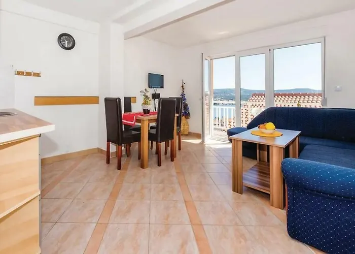 With A Parking Space - 15497 Rogoznica (Sibenik-Knin)